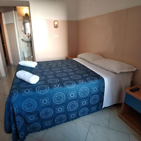 Cressy Hotel Roma Exterior foto