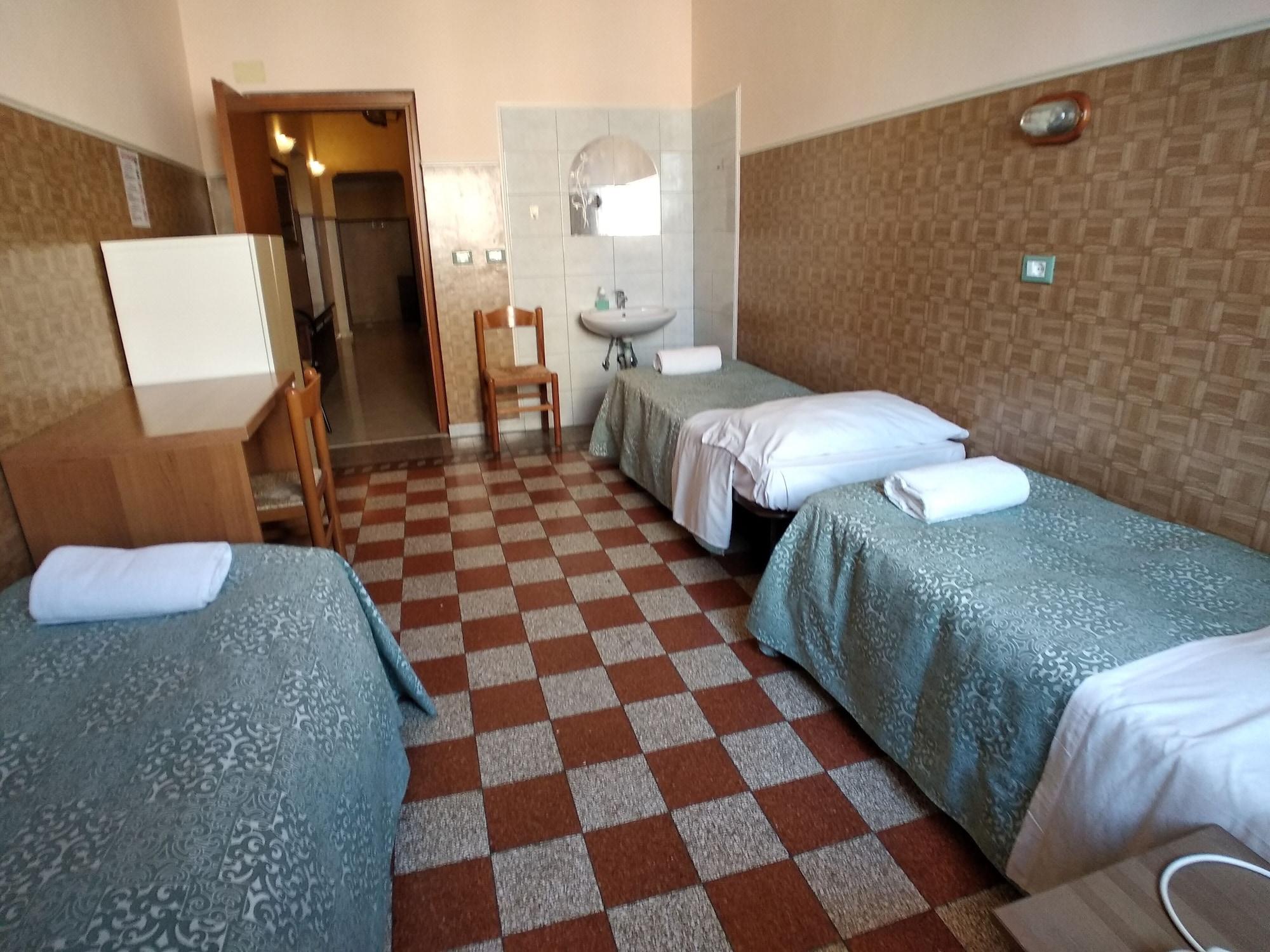 Cressy Hotel Roma Exterior foto