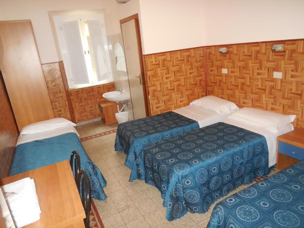 Cressy Hotel Roma Exterior foto